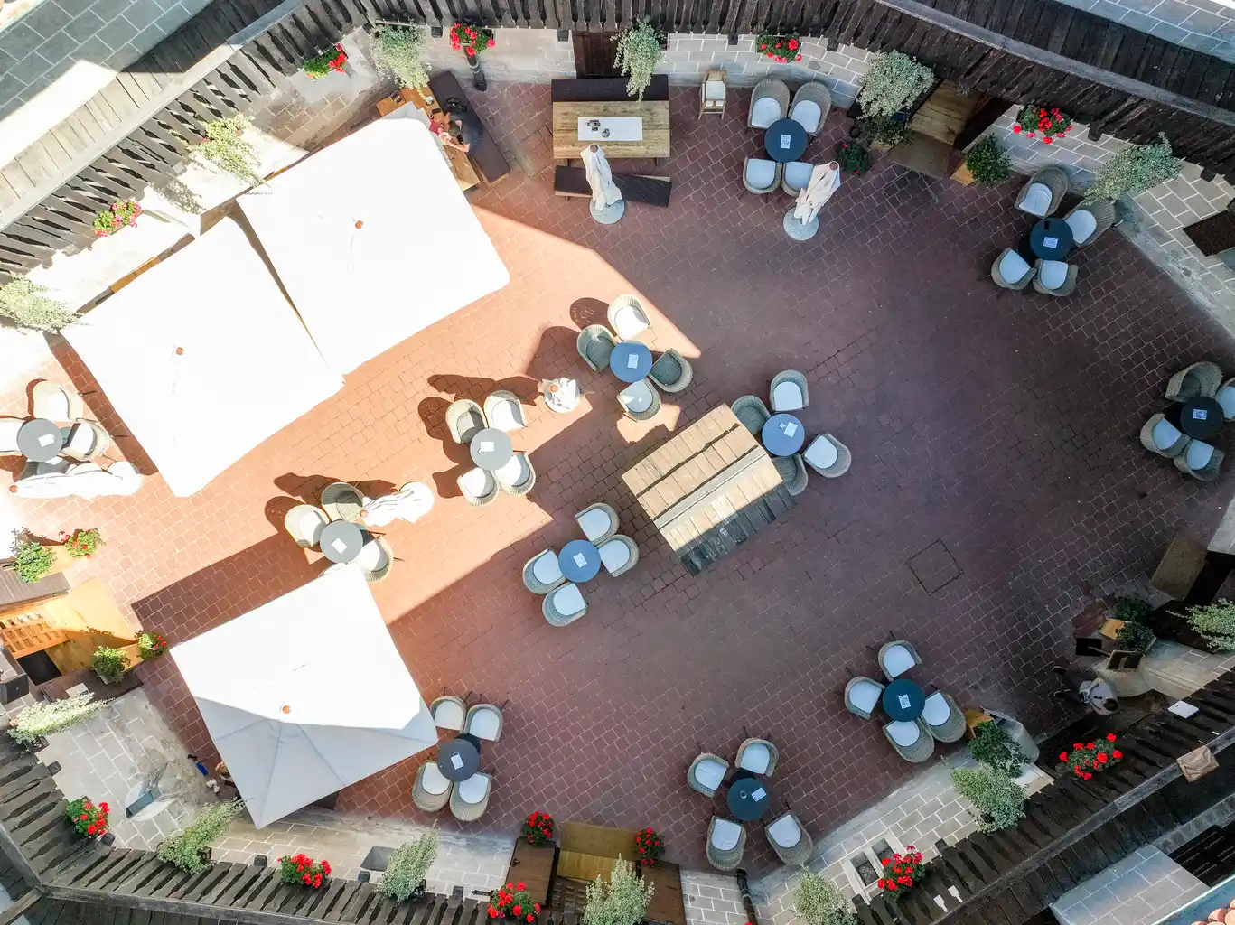 Restoran i pivnica Stari grad - fotografija 1