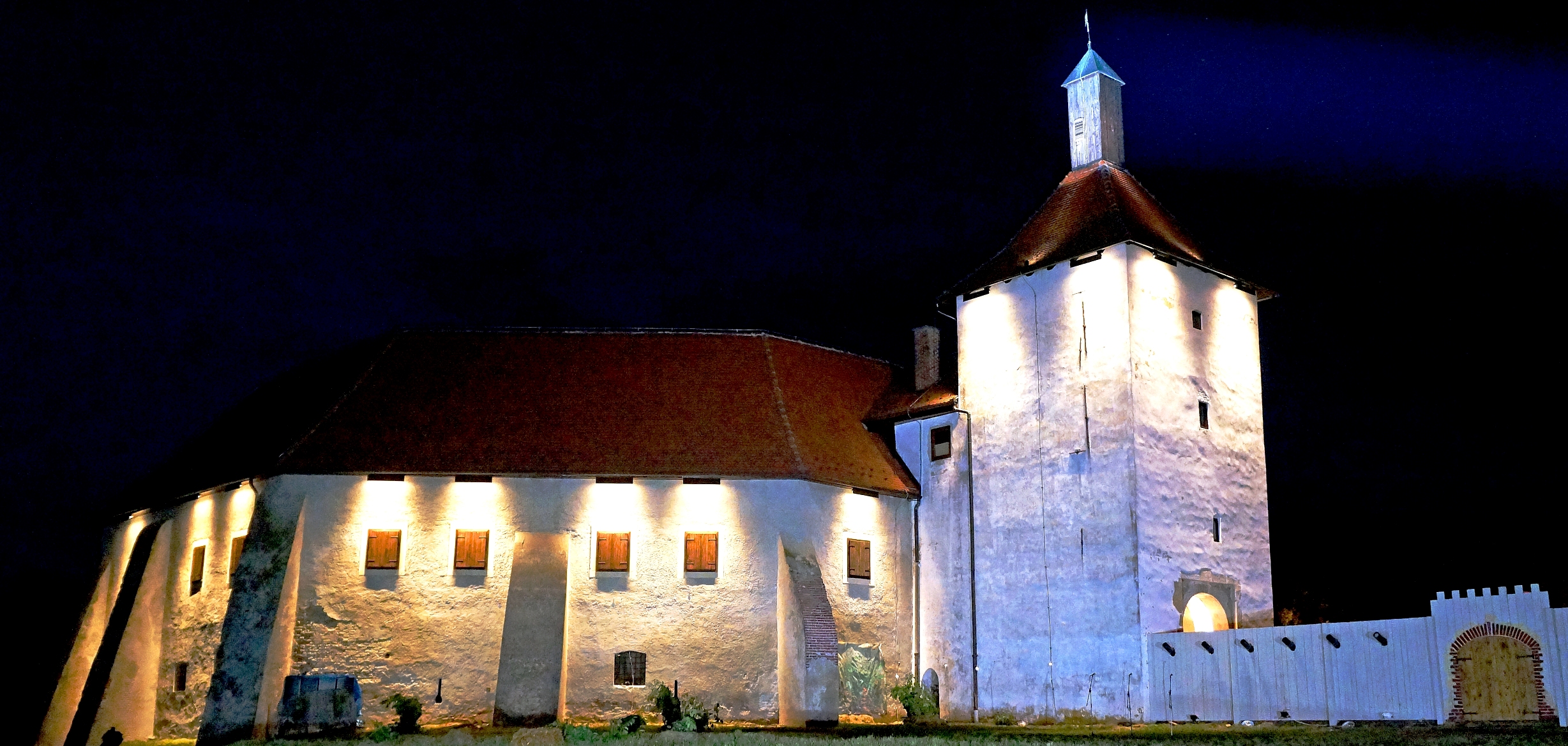 Restoran i pivnica Stari grad - fotografija 8