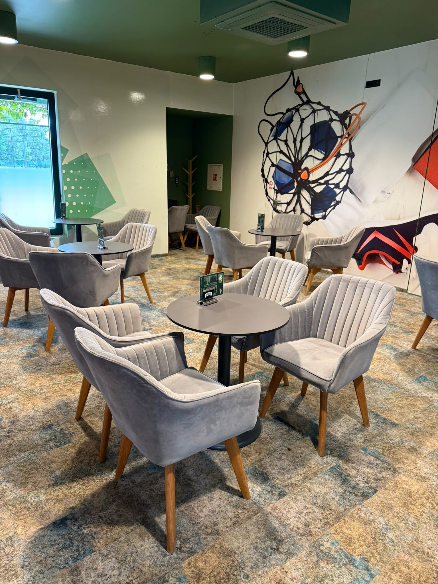 Ulaz u Caffe bar Zicer